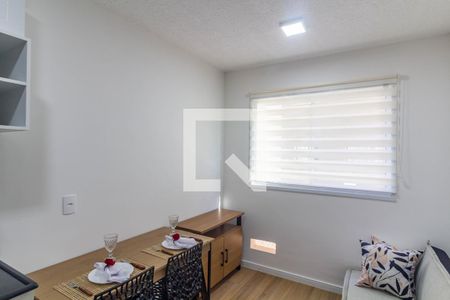 Sala/Cozinha de apartamento para alugar com 1 quarto, 25m² em Guaianases, São Paulo