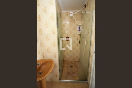 Banheiro de apartamento à venda com 1 quarto, 38m² em Menino Deus, Porto Alegre