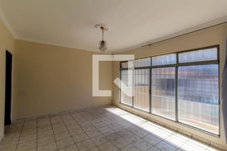 Sala de casa para alugar com 3 quartos, 180m² em Jardim Catarina, São Paulo