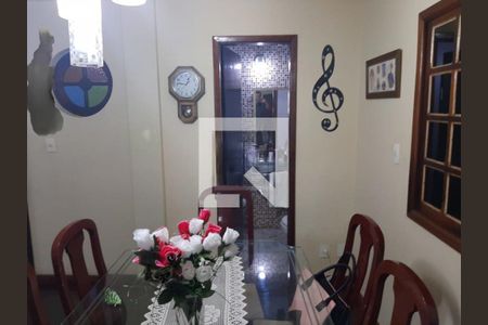 Casa à venda com 3 quartos, 307m² em Jardim Guanabara, Rio de Janeiro