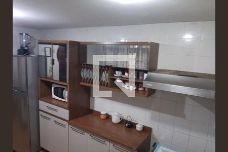 Casa à venda com 3 quartos, 307m² em Jardim Guanabara, Rio de Janeiro