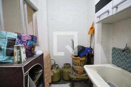 Casa de condomínio à venda com 51m², 2 quartos e 1 vagaÁrea de serviço