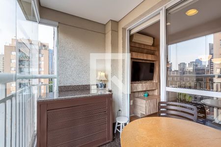Varanda de apartamento para alugar com 2 quartos, 55m² em Vila Olímpia, São Paulo