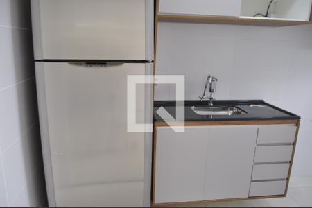 Cozinha de apartamento para alugar com 1 quarto, 38m² em Todos Os Santos, Rio de Janeiro