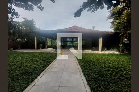 Apartamento à venda com 411m², 4 quartos e 3 vagas Apartamento à venda com 411m², 4 quartos e 3 vagasÁrea comum