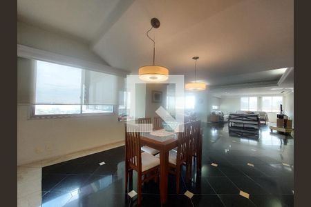 Apartamento à venda com 411m², 4 quartos e 3 vagas Apartamento à venda com 411m², 4 quartos e 3 vagasCopa