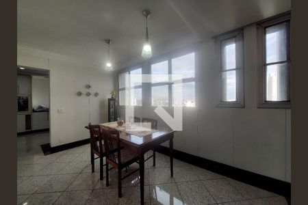 Apartamento à venda com 411m², 4 quartos e 3 vagas Apartamento à venda com 411m², 4 quartos e 3 vagasCopa