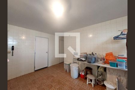 Apartamento à venda com 411m², 4 quartos e 3 vagas Apartamento à venda com 411m², 4 quartos e 3 vagasÁrea de Serviço