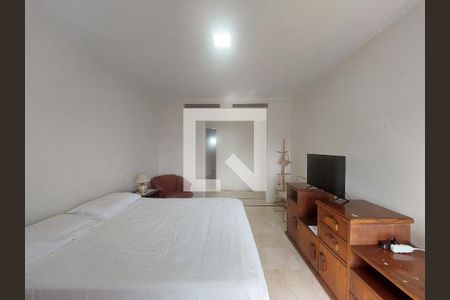 Apartamento à venda com 411m², 4 quartos e 3 vagas Apartamento à venda com 411m², 4 quartos e 3 vagasSuíte 3