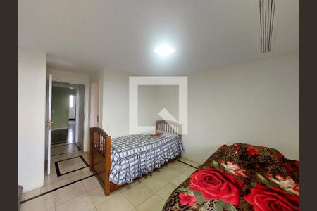 Apartamento à venda com 411m², 4 quartos e 3 vagas Apartamento à venda com 411m², 4 quartos e 3 vagasSuite