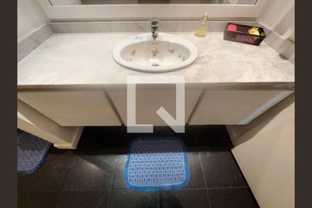 Apartamento à venda com 411m², 4 quartos e 3 vagas Apartamento à venda com 411m², 4 quartos e 3 vagasLavabo