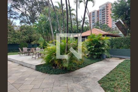 Apartamento à venda com 411m², 4 quartos e 3 vagas Apartamento à venda com 411m², 4 quartos e 3 vagasÁrea comum
