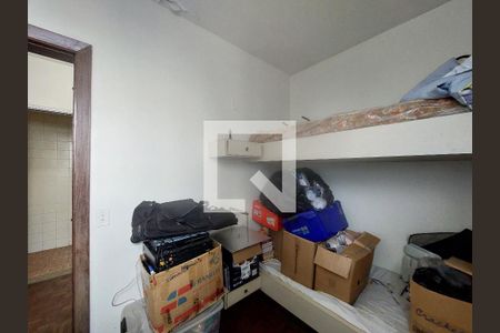 Apartamento à venda com 411m², 4 quartos e 3 vagas Apartamento à venda com 411m², 4 quartos e 3 vagasQuarto de Serviço 2