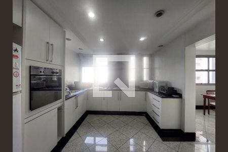 Apartamento à venda com 411m², 4 quartos e 3 vagas Apartamento à venda com 411m², 4 quartos e 3 vagasCozinha