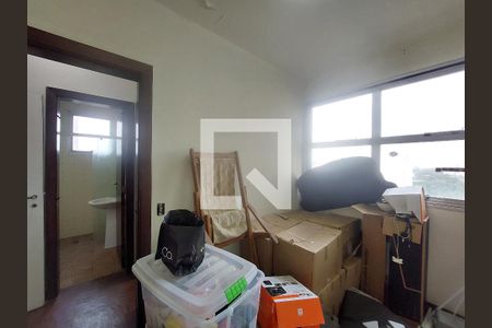 Apartamento à venda com 411m², 4 quartos e 3 vagas Apartamento à venda com 411m², 4 quartos e 3 vagasQuarto de Serviço 1