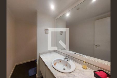 Apartamento à venda com 411m², 4 quartos e 3 vagas Apartamento à venda com 411m², 4 quartos e 3 vagasLavabo