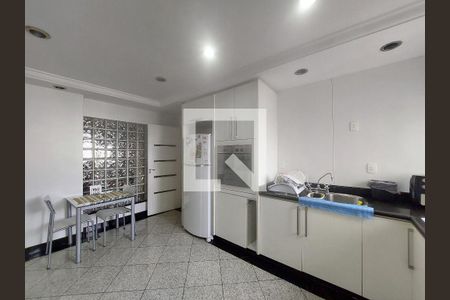 Apartamento à venda com 411m², 4 quartos e 3 vagas Apartamento à venda com 411m², 4 quartos e 3 vagasCozinha