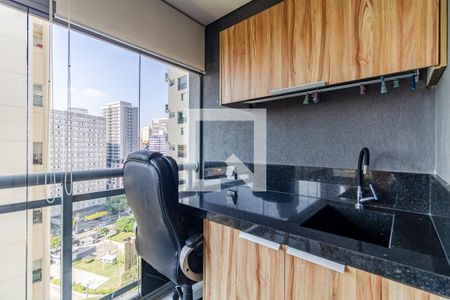 Varanda de kitnet/studio para alugar com 1 quarto, 47m² em Sumarezinho, São Paulo