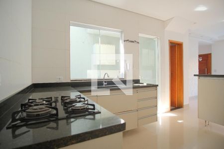 Cozinha de casa de condomínio à venda com 2 quartos, 110m² em Vila Carrão, São Paulo