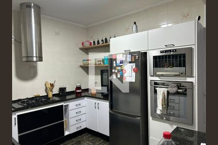 Casa à venda com 178m², 3 quartos e 2 vagas Casa à venda com 178m², 3 quartos e 2 vagasCozinha