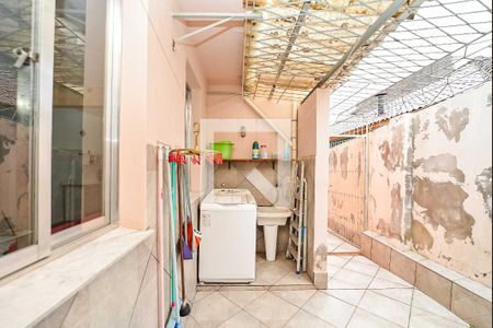 Casa à venda com 150m², 4 quartos e 2 vagas Casa à venda com 150m², 4 quartos e 2 vagasÁrea de Serviço