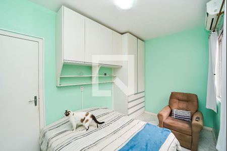 Casa à venda com 150m², 4 quartos e 2 vagas Casa à venda com 150m², 4 quartos e 2 vagasSuíte