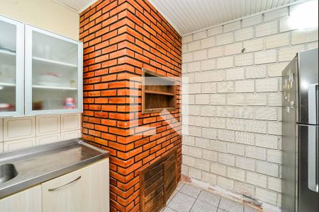 Casa à venda com 150m², 4 quartos e 2 vagas Casa à venda com 150m², 4 quartos e 2 vagasChurrasqueira