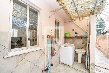 Casa à venda com 150m², 4 quartos e 2 vagas Casa à venda com 150m², 4 quartos e 2 vagasÁrea de Serviço