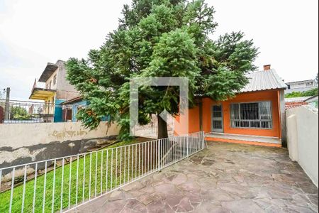 Casa à venda com 150m², 4 quartos e 2 vagas Casa à venda com 150m², 4 quartos e 2 vagasPátio