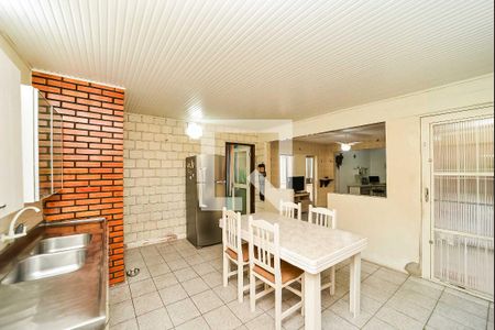 Casa à venda com 150m², 4 quartos e 2 vagas Casa à venda com 150m², 4 quartos e 2 vagasCozinha