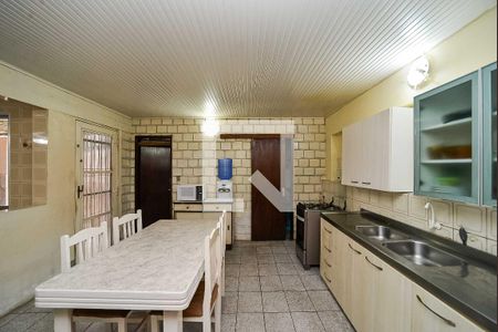 Casa à venda com 150m², 4 quartos e 2 vagas Casa à venda com 150m², 4 quartos e 2 vagasCozinha