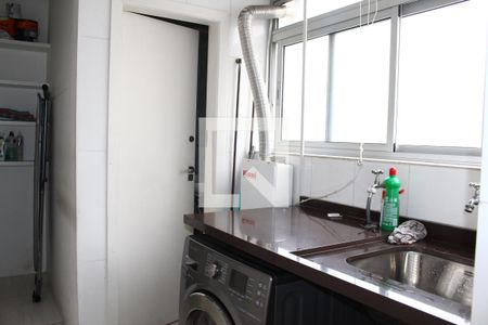 Apartamento à venda com 117m², 3 quartos e 1 vagaÁrea de Serviço