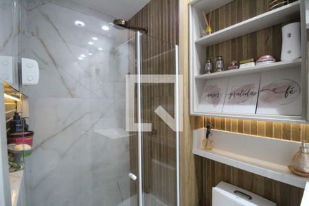 Apartamento à venda com 48m², 2 quartos e 1 vaga Apartamento à venda com 48m², 2 quartos e 1 vagaBanheiro