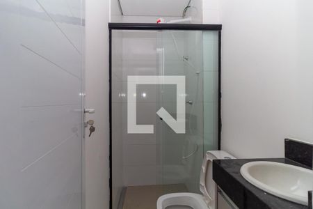 Banheiro de apartamento para alugar com 1 quarto, 28m² em Vila Lucia, São Paulo