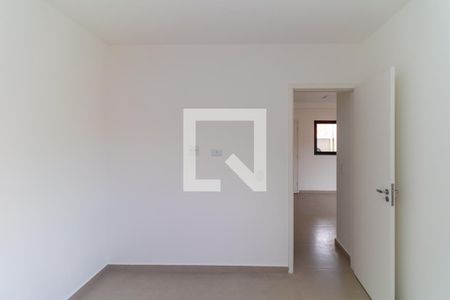 Quarto 1 de apartamento para alugar com 2 quartos, 35m² em Vila Lucia, São Paulo