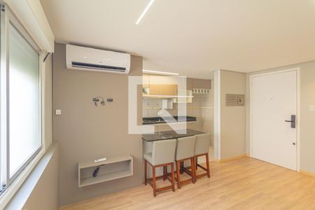 Sala/Cozinha de apartamento à venda com 2 quartos, 44m² em Centro, Canoas