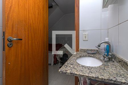 Casa à venda com 359m², 7 quartos e 4 vagas Casa à venda com 359m², 7 quartos e 4 vagasBanheiro Social (Casa 3)