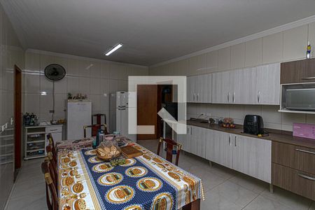 Casa à venda com 359m², 7 quartos e 4 vagas Casa à venda com 359m², 7 quartos e 4 vagasCozinha (Casa 1)
