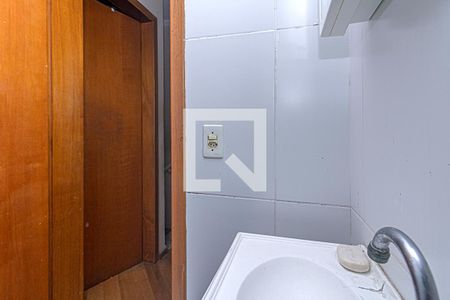 Casa à venda com 359m², 7 quartos e 4 vagas Casa à venda com 359m², 7 quartos e 4 vagasBanheiro Social 2 (Casa 3)