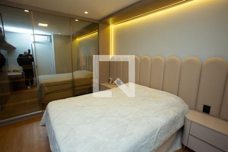 Casa de condomínio para alugar com 210m², 4 quartos e 4 vagas Casa de condomínio para alugar com 210m², 4 quartos e 4 vagasSuíte 2