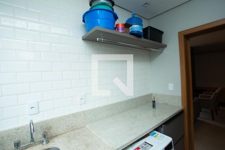Casa de condomínio para alugar com 210m², 4 quartos e 4 vagas Casa de condomínio para alugar com 210m², 4 quartos e 4 vagasÁrea de Serviço