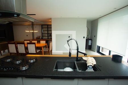 Casa de condomínio para alugar com 210m², 4 quartos e 4 vagas Casa de condomínio para alugar com 210m², 4 quartos e 4 vagasCozinha