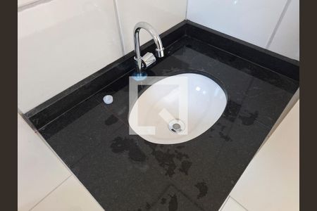 Casa de condomínio à venda com 63m², 2 quartos e 1 vaga Casa de condomínio à venda com 63m², 2 quartos e 1 vagaBanheiro/Suite