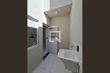 Casa de condomínio à venda com 63m², 2 quartos e 1 vaga Casa de condomínio à venda com 63m², 2 quartos e 1 vagaÁrea de Serviço