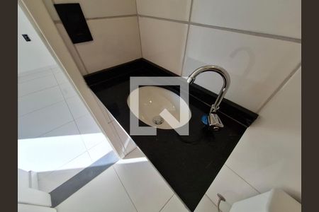 Casa de condomínio à venda com 63m², 2 quartos e 1 vaga Casa de condomínio à venda com 63m², 2 quartos e 1 vagaBanheiro Quarto 2