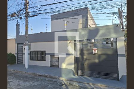 Casa de condomínio à venda com 63m², 2 quartos e 1 vaga Casa de condomínio à venda com 63m², 2 quartos e 1 vagaFachada