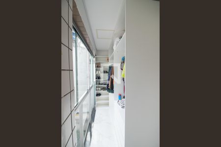 Closet da suíte de apartamento à venda com 3 quartos, 136m² em Cabral, Contagem