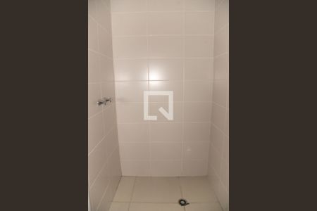 Apartamento à venda com 29m², 1 quarto e sem vaga Apartamento à venda com 29m², 1 quarto e sem vagaBanheiro de Serviço