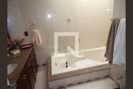 Casa à venda com 4 quartos, 192m² em Jardim Guanabara, Rio de Janeiro