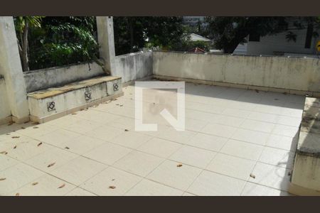 Casa à venda com 3 quartos, 350m² em Jardim Guanabara, Rio de Janeiro